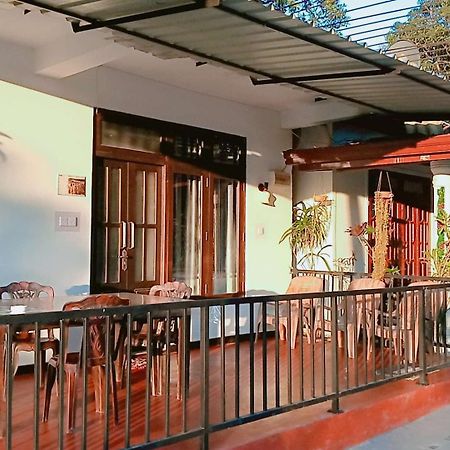 엘라 Littleadems View B&B 외부 사진