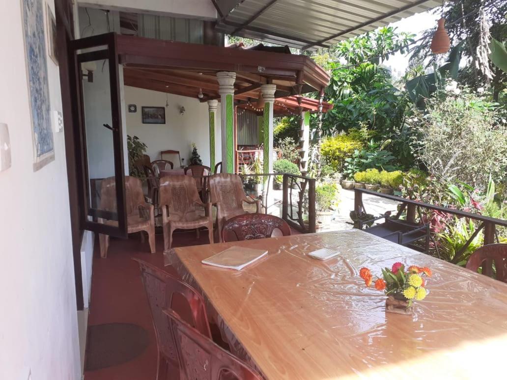 엘라 Littleadems View B&B 외부 사진